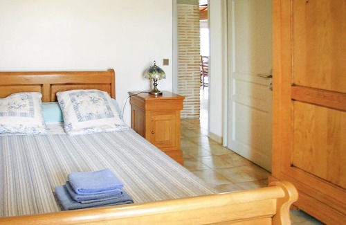 Gardonne House | Spacious semi-detached house in the Dordogne.