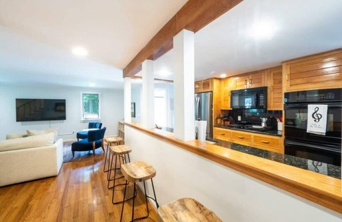 Housatonic House | Spacious & Serene Berkshires Retreat In The Woods