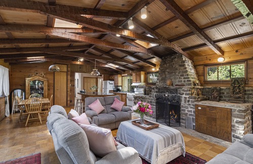 Tamalpais-Homestead Valley House | Spacious Serene Sanctuary-Minutes to SF/Muir Woods