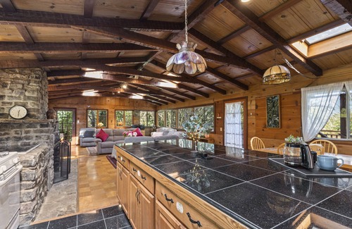 Tamalpais-Homestead Valley House | Spacious Serene Sanctuary-Minutes to SF/Muir Woods