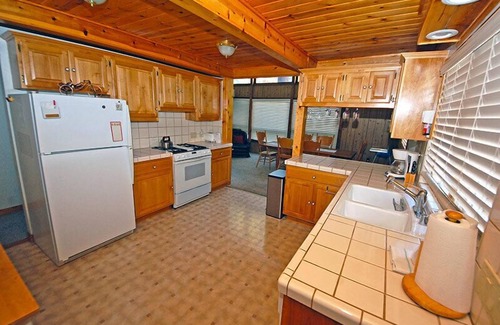 Montgomery Estates Cabin | Spacious Ski Cabin - Pet Friendly!