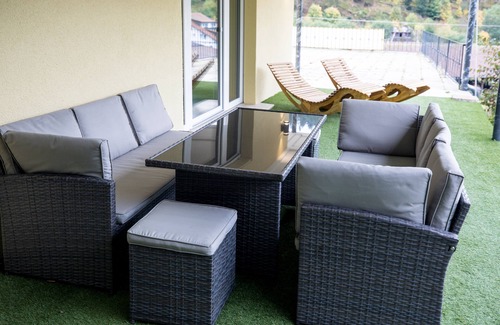 Baiersbronn Apartment | Spacious Sonnenrausch vacation apartment in Schwarzenberg with whirlpool and sauna