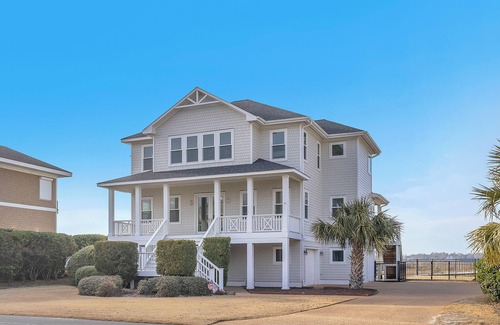 Shell Island House | Spacious Sound Front Home with Private Pool!
