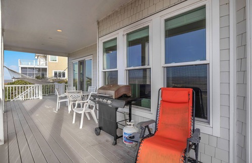 Shell Island House | Spacious Sound Front Home with Private Pool!