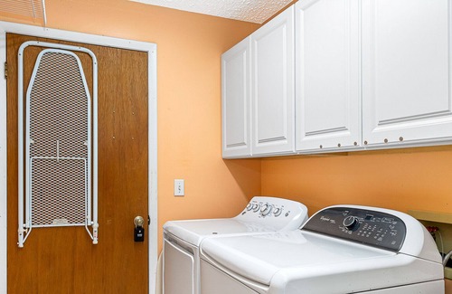 Carrollwood House | Spacious Space to Make Memories@Beach City