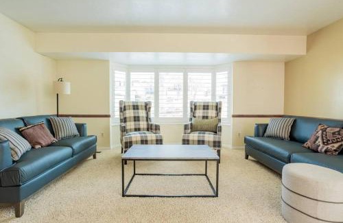 North Salt Lake House | Spacious Stay near Airport, Downtown & Ski Resorts