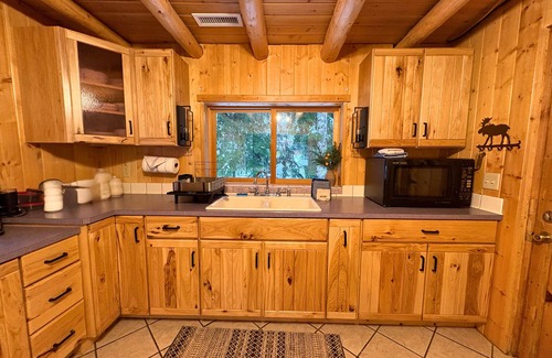 Government Camp House | Spacious Steiner Cabin on quiet street and stream.
