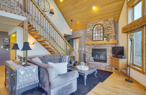 Vernon County House | Spacious Stoddard Retreat on Mississippi River!