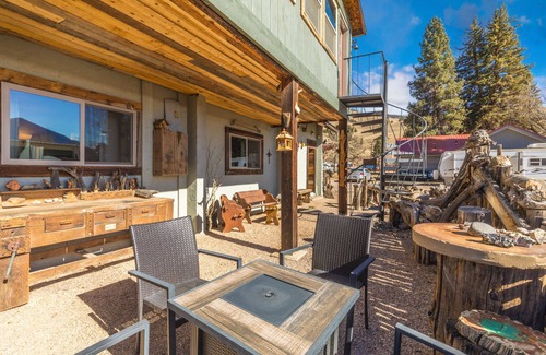 Creede Apartment | Spacious Studio Apartment - Walkable to Historic Downtown Creede