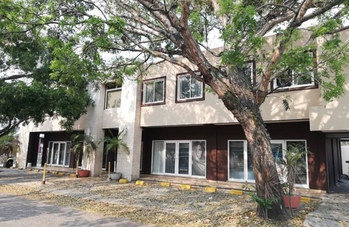 San Pedro Sula Apartment | Spacious Studio Apartment . Secured and quiet building with garage on premises