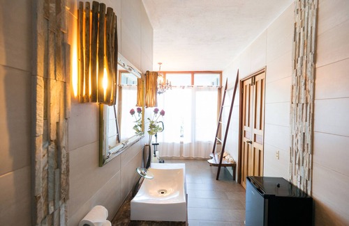 Torio House | Spacious studio with ocean view | Beachfront Boutique Hotel | pool & restaurant