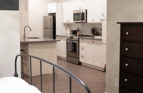 Kamloops Apartment | Spacious Studio Suite with Mountain Views