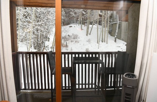 Taos Ski Valley Condo | Spacious Studio Condo in the Heart of the Resort