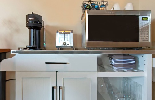Jerome Apartment | Spacious Studio with a Kitchenette, Private Deck, Firepit in Historic Jerome