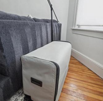 Jersey City Apartment | Spacious & Stylish 2BR Apartment Near Manhattan