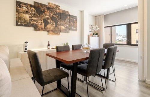 Ermesinde Apartment | Spacious & Stylish Flat with Garage by HostWise