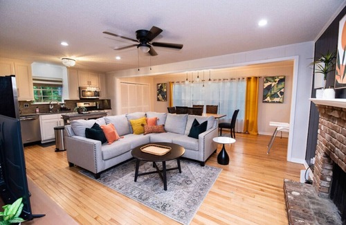 Reservoir House | Spacious, stylish home with fenced yard!