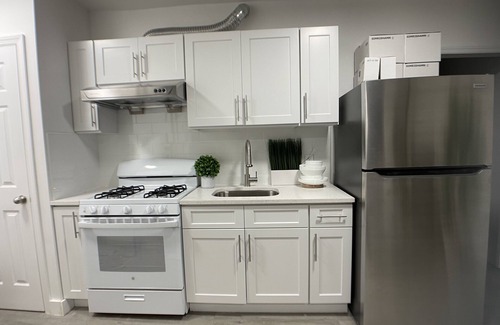 East Flushing Apartment | ♥ Spacious & Stylish ♥ of Flushing | ♛ King Bed