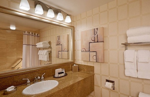 Sunrise Manor Hotel | Spacious & Stylish Retreat in the Heart of Las Vegas