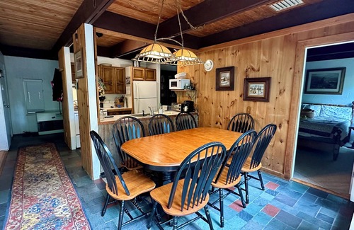 Waitsfield Ski Chalet | Spacious Sugarbush multi family cottage style chalet