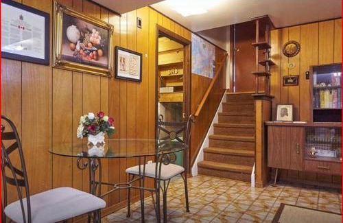 Malton Apartment | Spacious Suite 1 BR Independent Near Toronto YYZ Airport