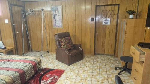 Malton Apartment | Spacious Suite 1 BR Independent Near Toronto YYZ Airport