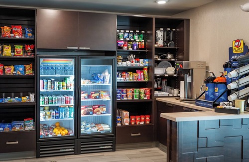 Randolph Center House | Spacious Suite Near Vermont Trails | Kitchen, Free Parking, Pet-Friendly Stay
