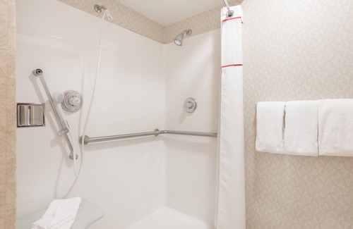 Maryland Heights Apartment | Spacious Suites for your long term needs