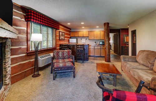 Johnston Hotel | Spacious Suites with Fireplaces Available! Perfect Des Moines Family Stay