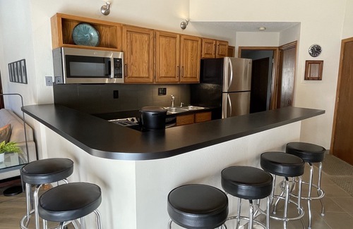 Frisco Condo | Spacious Sunny Condo, Mountain Views, 2BR+Loft Suite/3BA, 1 block off Main St