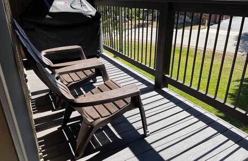 Frisco Condo | Spacious Sunny Condo, Mountain Views, 2BR+Loft Suite/3BA, 1 block off Main St