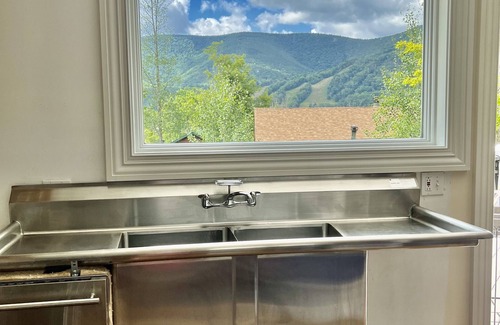 Hunter House | Spacious/Sunny home minutes from the ski slopes