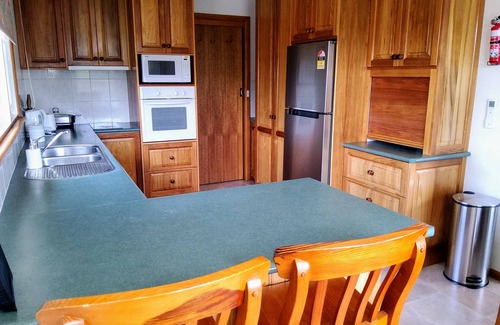 Lenah Valley House | Spacious, Sunny House with View of Mt. Wellington