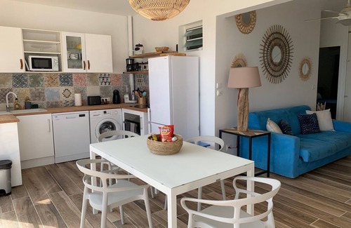 Saint-Francois Apartment | spacious T2 with direct access to the beach