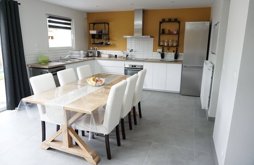 Zuydcoote House | Spacious T5 house, wifi, garden, near beach.
