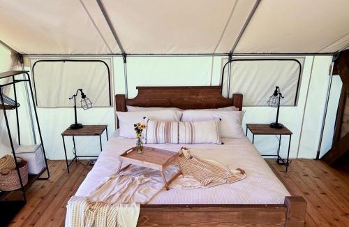Burt County Other | Spacious Tented Cabin Perfect for a Family of Four in Tekamah, Nebraska