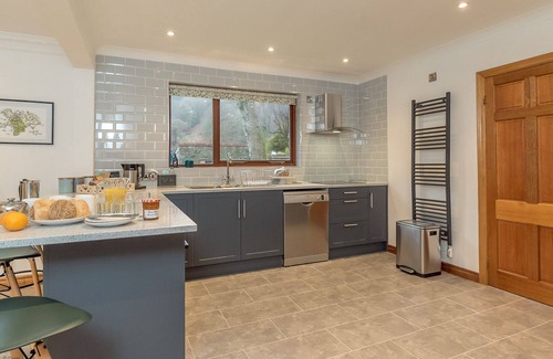 Gwynedd- Snowdonia Cottage | Spacious Three Bedroom Holiday Cottage in Betws y Coed | Creigia-Betws
