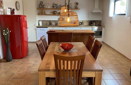Traiguera Apartment | Spacious three-bedroomed country villa with large gardens and swimming pool