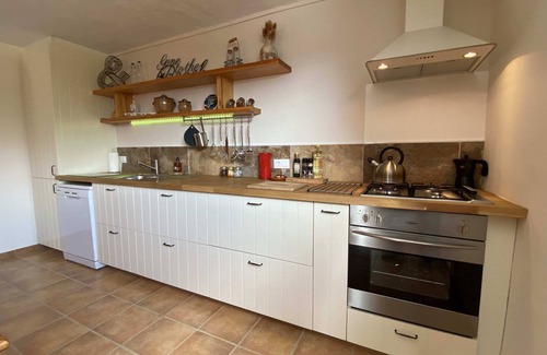 Traiguera Apartment | Spacious three-bedroomed country villa with large gardens and swimming pool