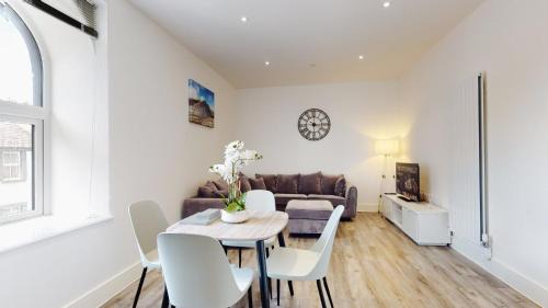 Abertillery Apartment | Spacious three bedroom apartment with Valley views
