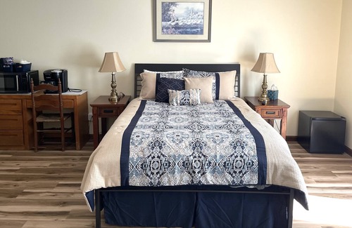 Mohawk Cottage | Spacious Three Bedroom Cottage in the country