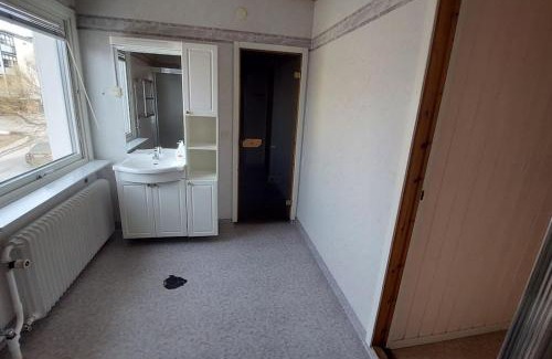Lulea Apartment | Spacious three room apartment with a large kitchen and bathroom
