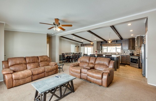 Cebolla House | Spacious Tierra Amarilla Ranch House w/Deck!