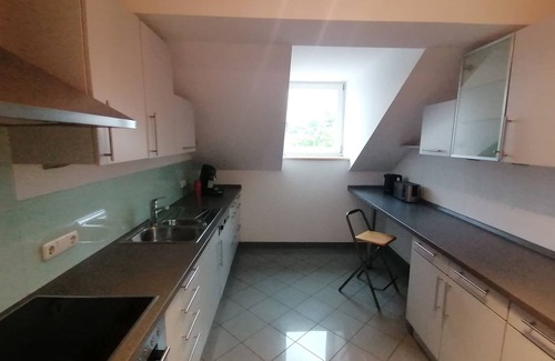 Passau Apartment | Spacious top-floor apartment in the suburban district of Grubweg