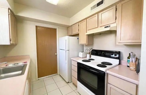 Peters House | Spacious townhome in Sonora