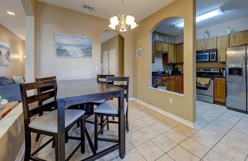 Niceville House | Spacious Townhome near Destin and Elgin AFB