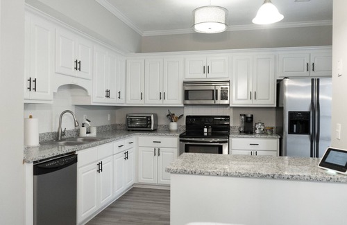 National Hills House | SPACIOUS TOWNHOME NEWLY RENOVATED! BEST LOCATION AUGUSTA HAS TO OFFER!