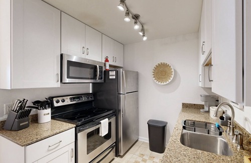 Tallahassee House | Spacious townhome with fenced yard, large patio, close to everything