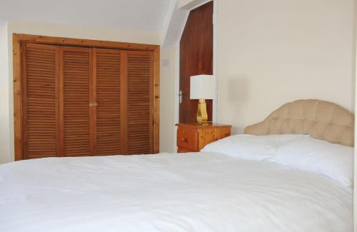 Youghal Apartment | Spacious Townhouse