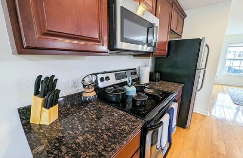 Seward Place House | Spacious Townhouse in Schenectady-B9